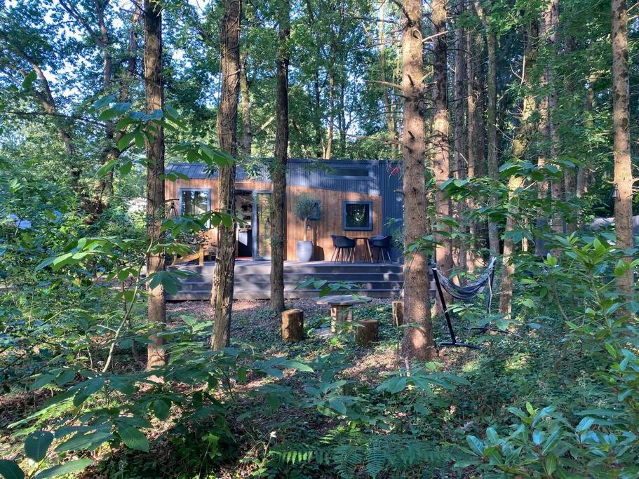 Tiny house sur terrain boisé à 10 mn de la mer Férel Exterior foto
